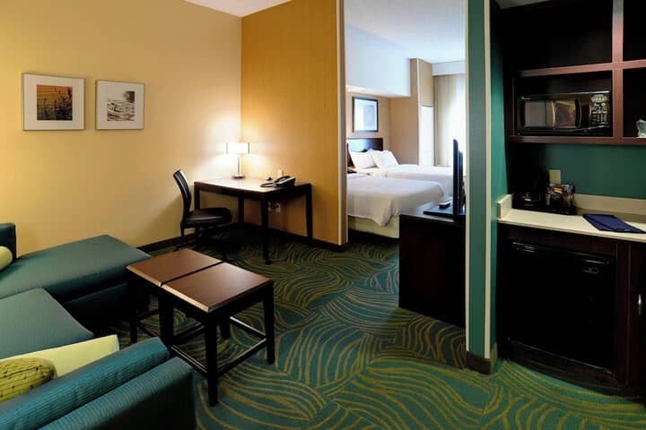 Room 17 of 32