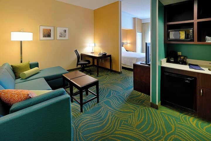 Room 16 of 32